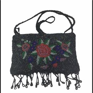 Vintage floral beaded crossbody bag with fringe